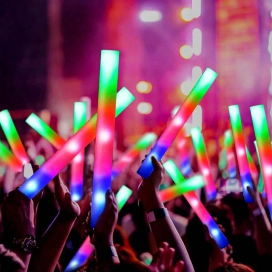 105 bastoncini luminosi in sch - Flashing Led Foam Sticks Party recensione e prezzo